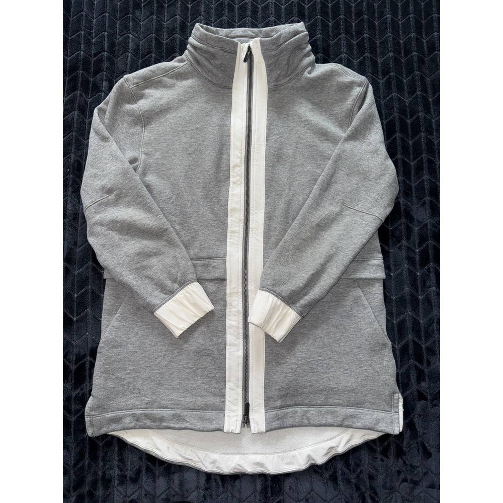 Lululemon Women's Gray Light as Warmth Jacket Full Zip Size 10